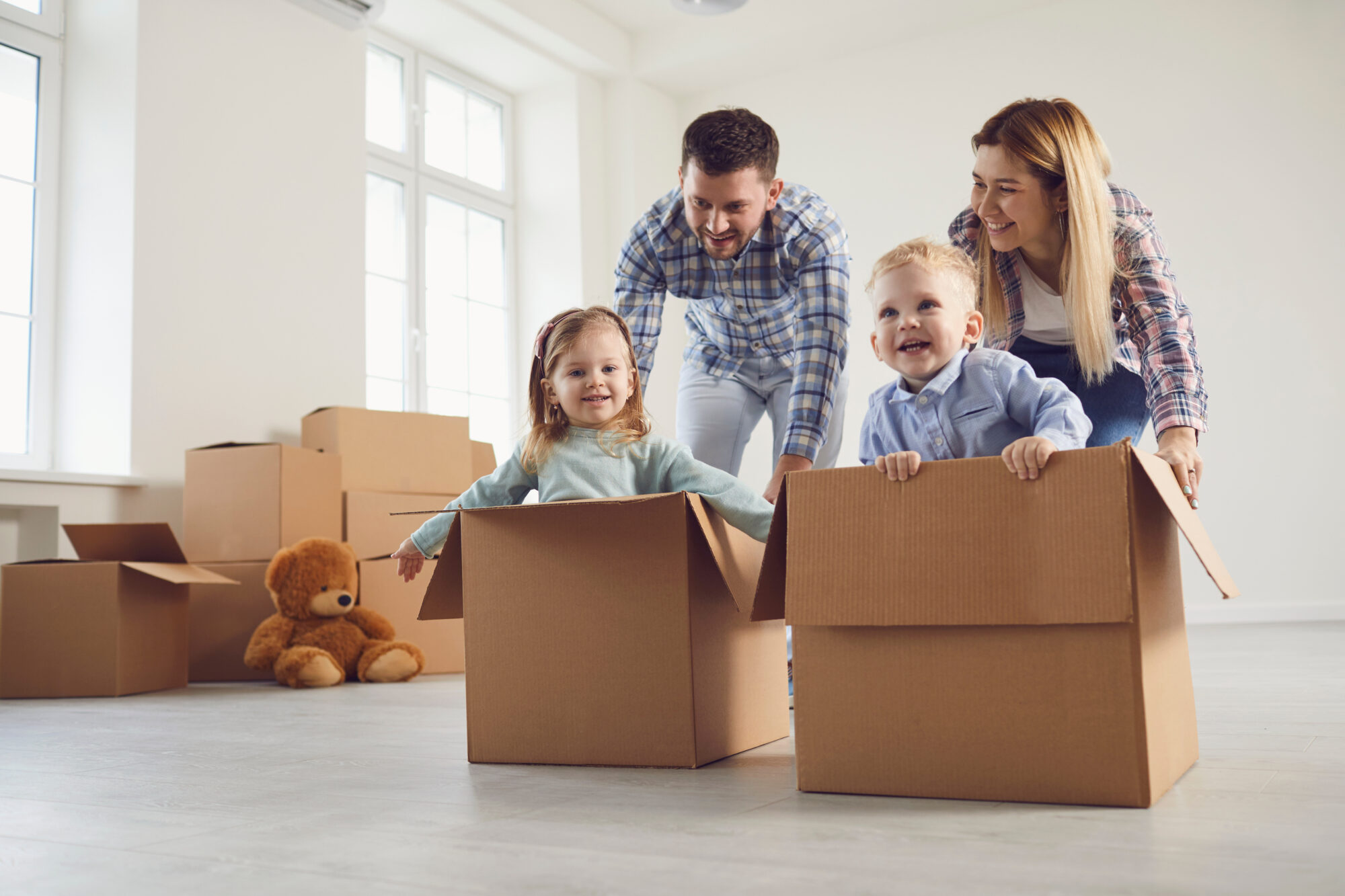 What Are Ways to Keep My Kids Entertained During the Move? | Marcus ...